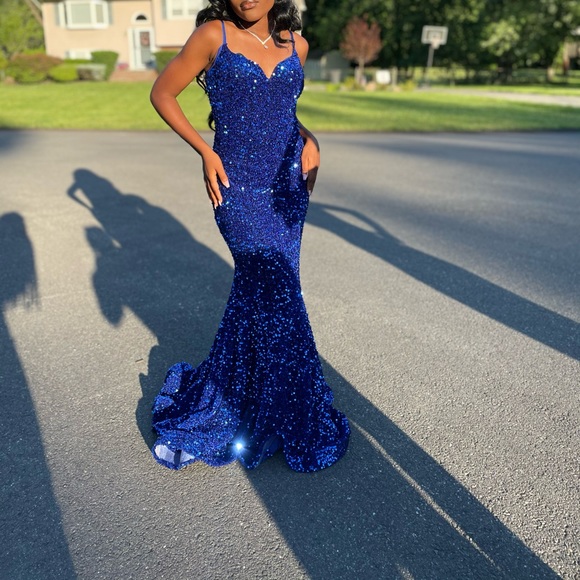 Mermaid style, Royal blue prom dress - Picture 3 of 4